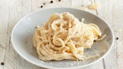 Spaghetti cacio e pepe