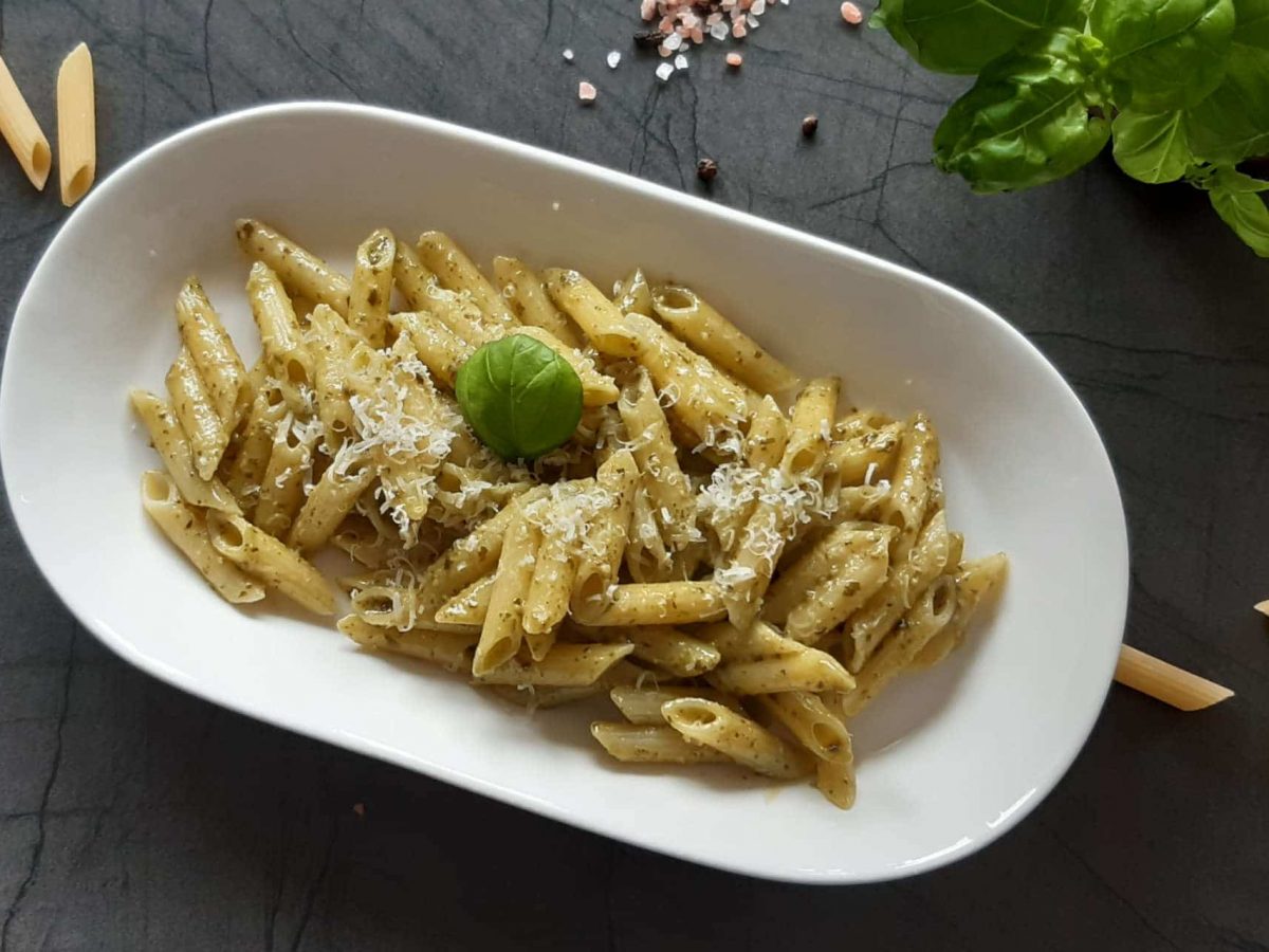 Nudeln mit Pesto Tomaten Küche 12 Stück Postkarten PKT-146 Ansichtskarten 