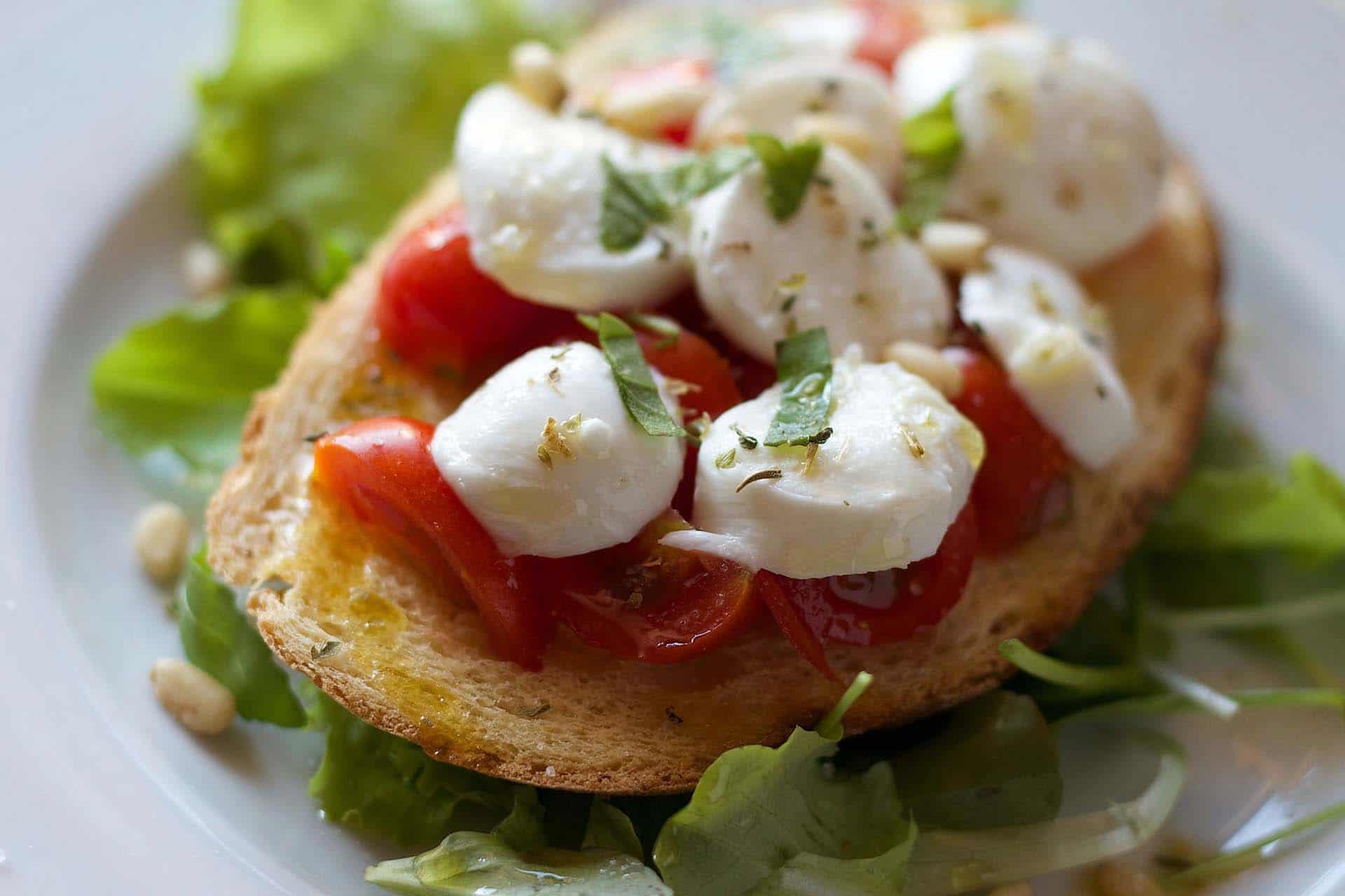 Bruschetta caprese - super leckers 15 Minuten Rezept