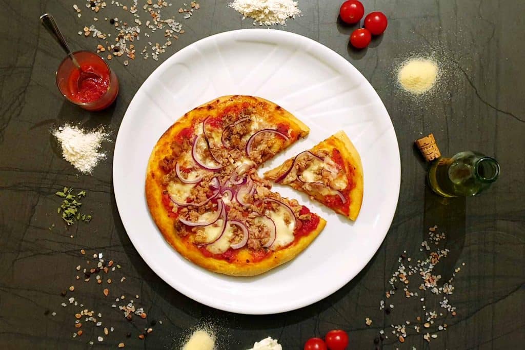 Pizza tonno e cipolla - nach original italienischem Rezept