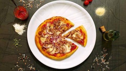 Pizza tonno e cipolla