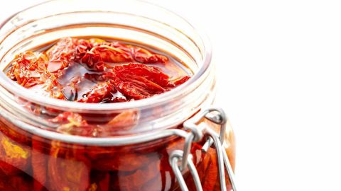 Sun dried tomatoes in oil