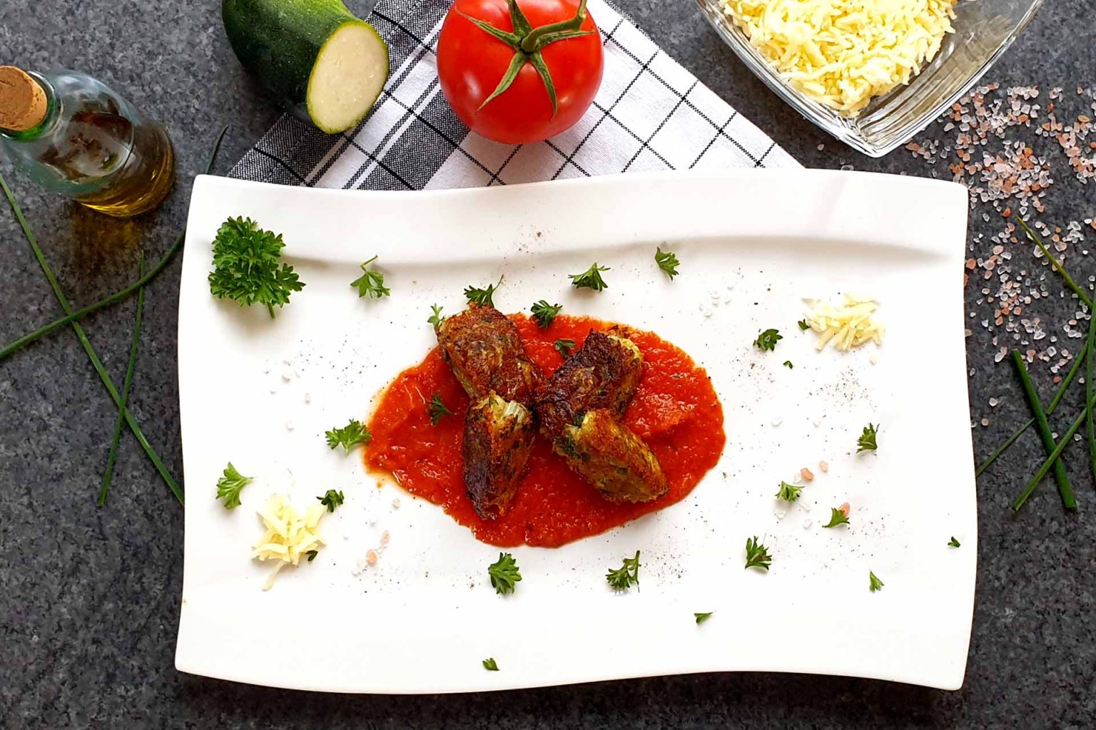 Gnocchetti di zucchine auf feiner italienischer Tomatensoße