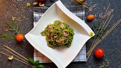 Pasta mit Thunfisch und Rucola Pesto