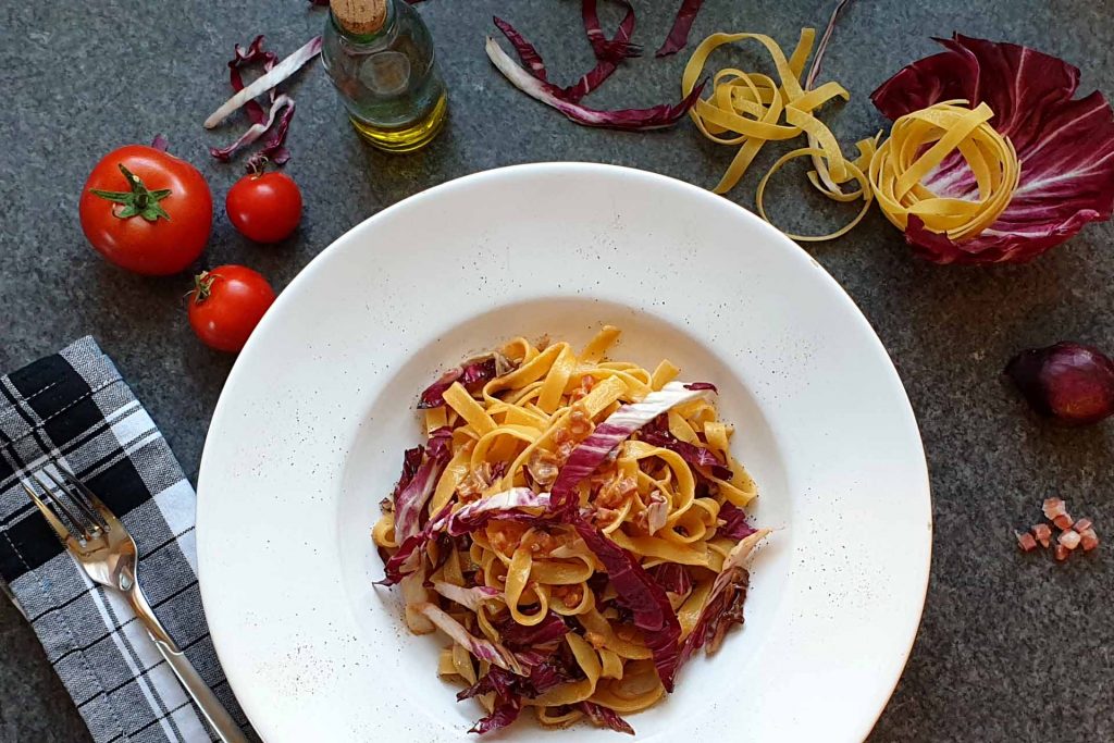 Radicchio pasta with bacon