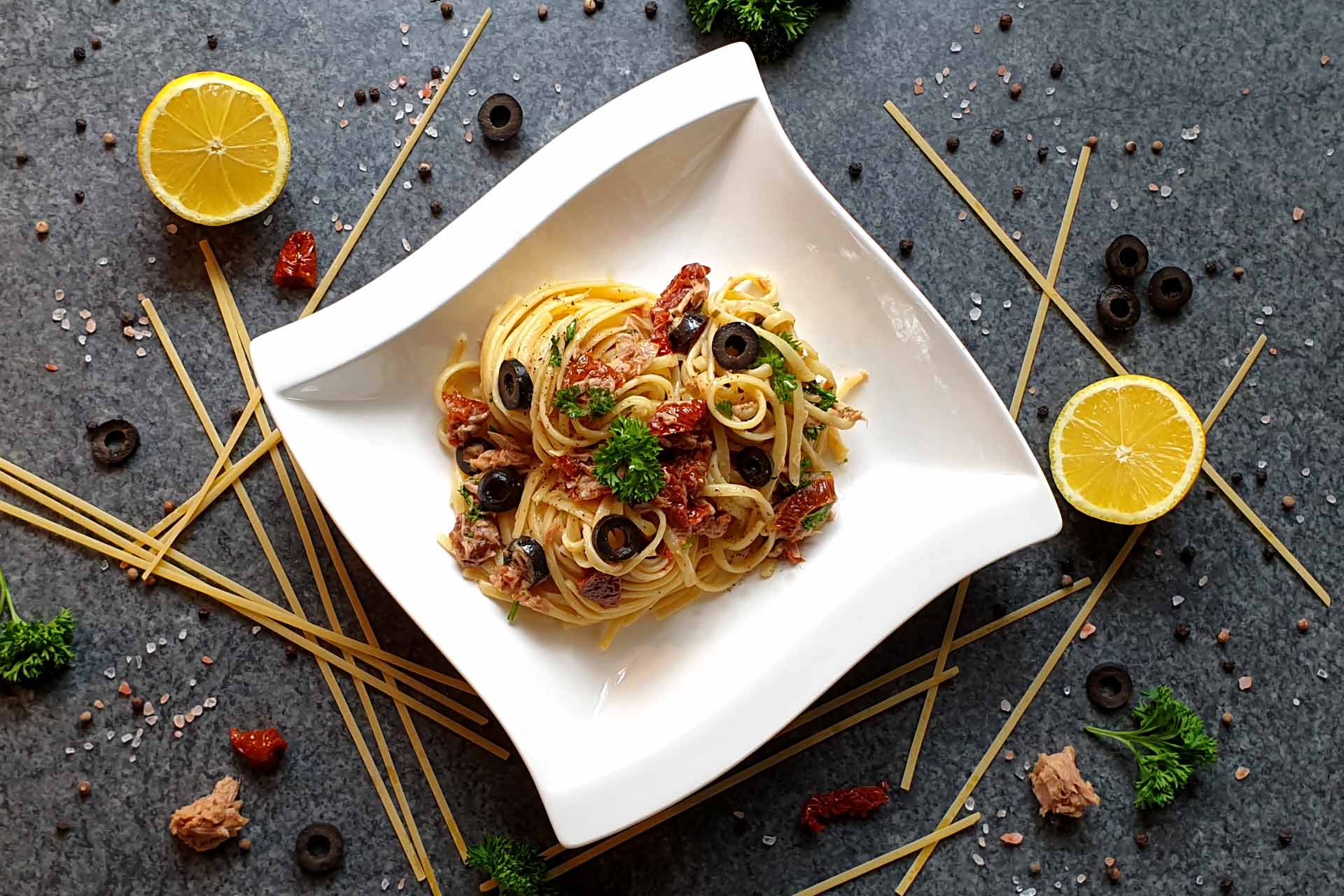 tuna and sun dried tomato pasta