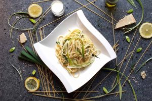 Pasta mit Lauch in cremiger Zitronen-Sahne-Soße