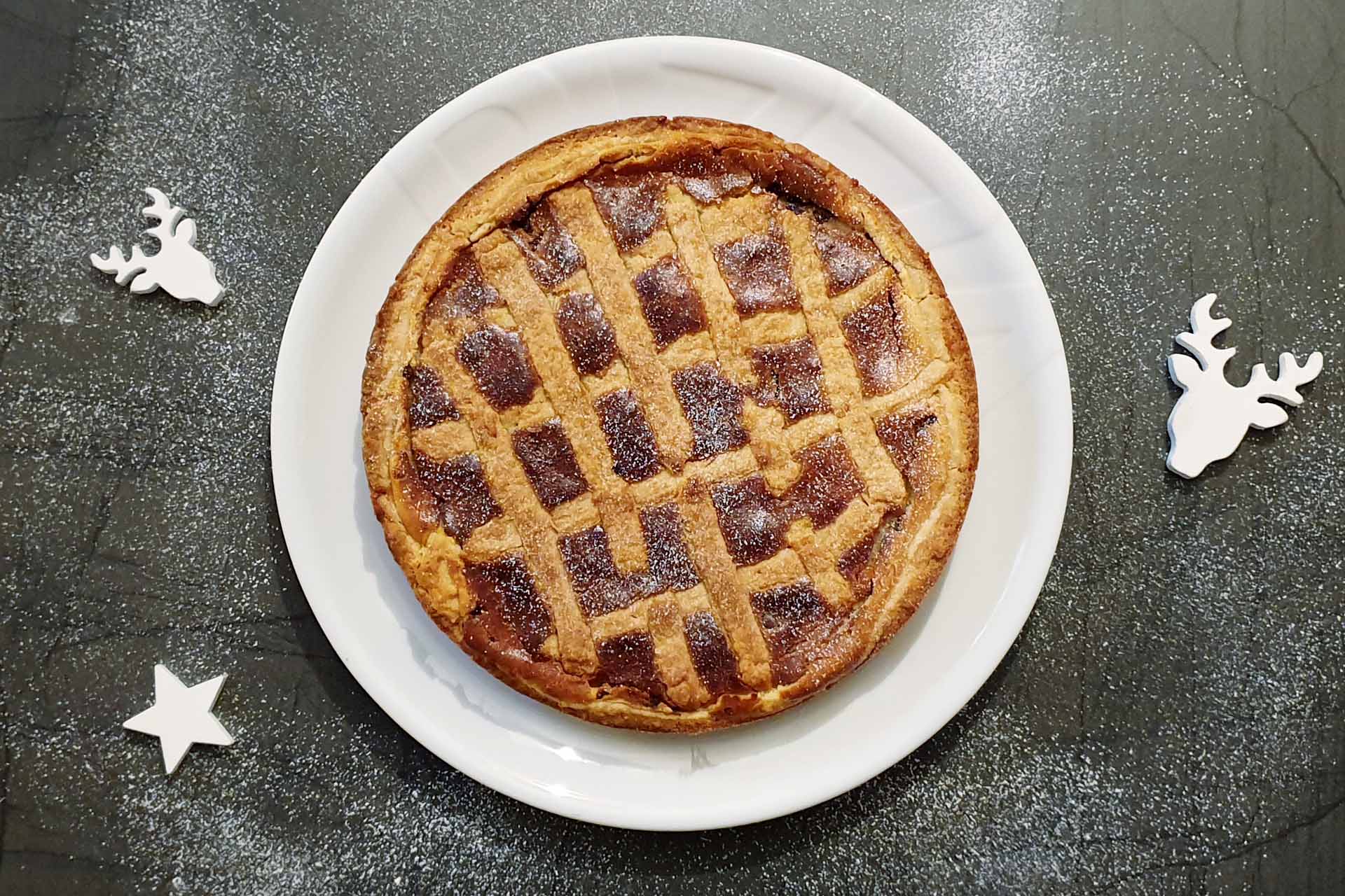 Mascarpone cake with chocolate chips