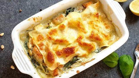Salmon lasagna with spinach