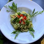 Pasta mit Rucola und Zucchini