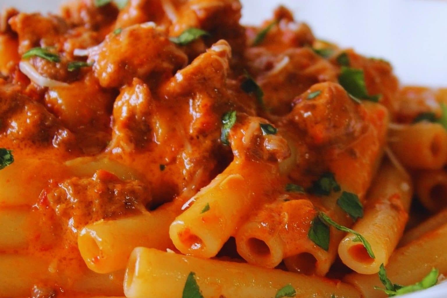 Pasta al limone - Nudeln in cremiger Zitrone-Sahne-Soße