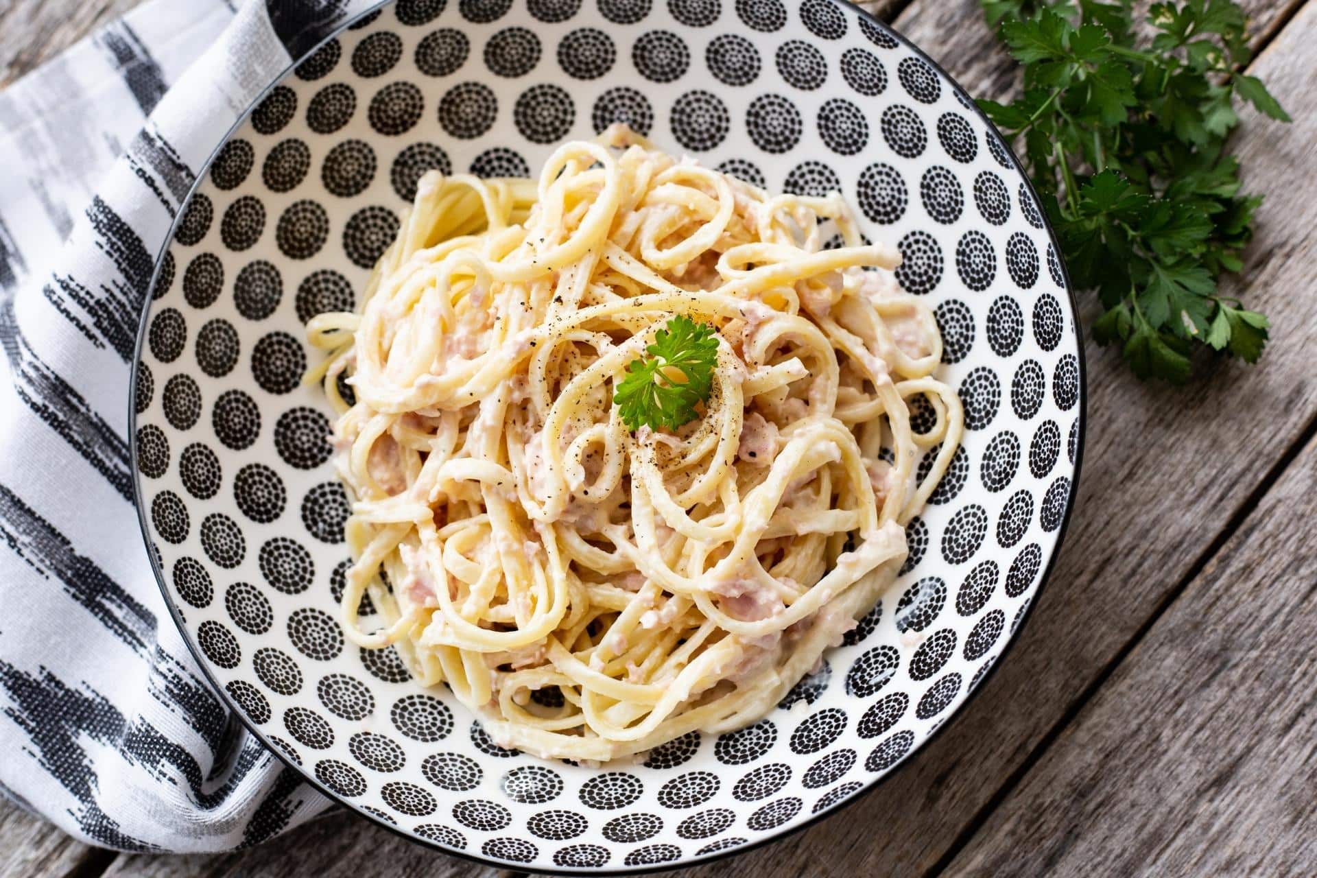 Pasta panna e prosciutto