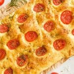 Focaccia mit Tomaten