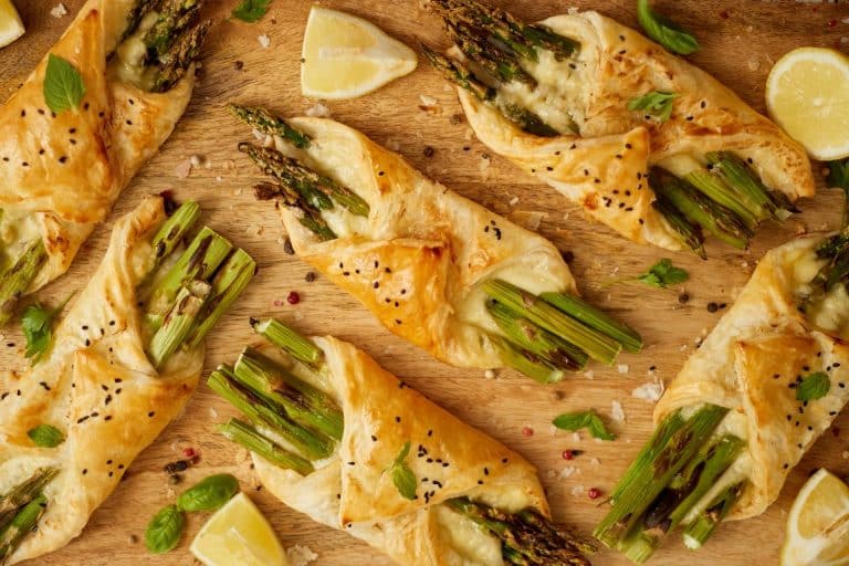 Spargel im Blätterteig