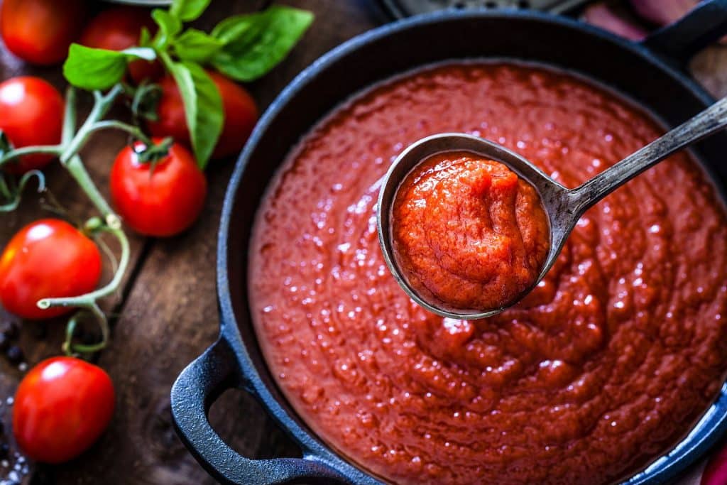 Home made tomato sauce