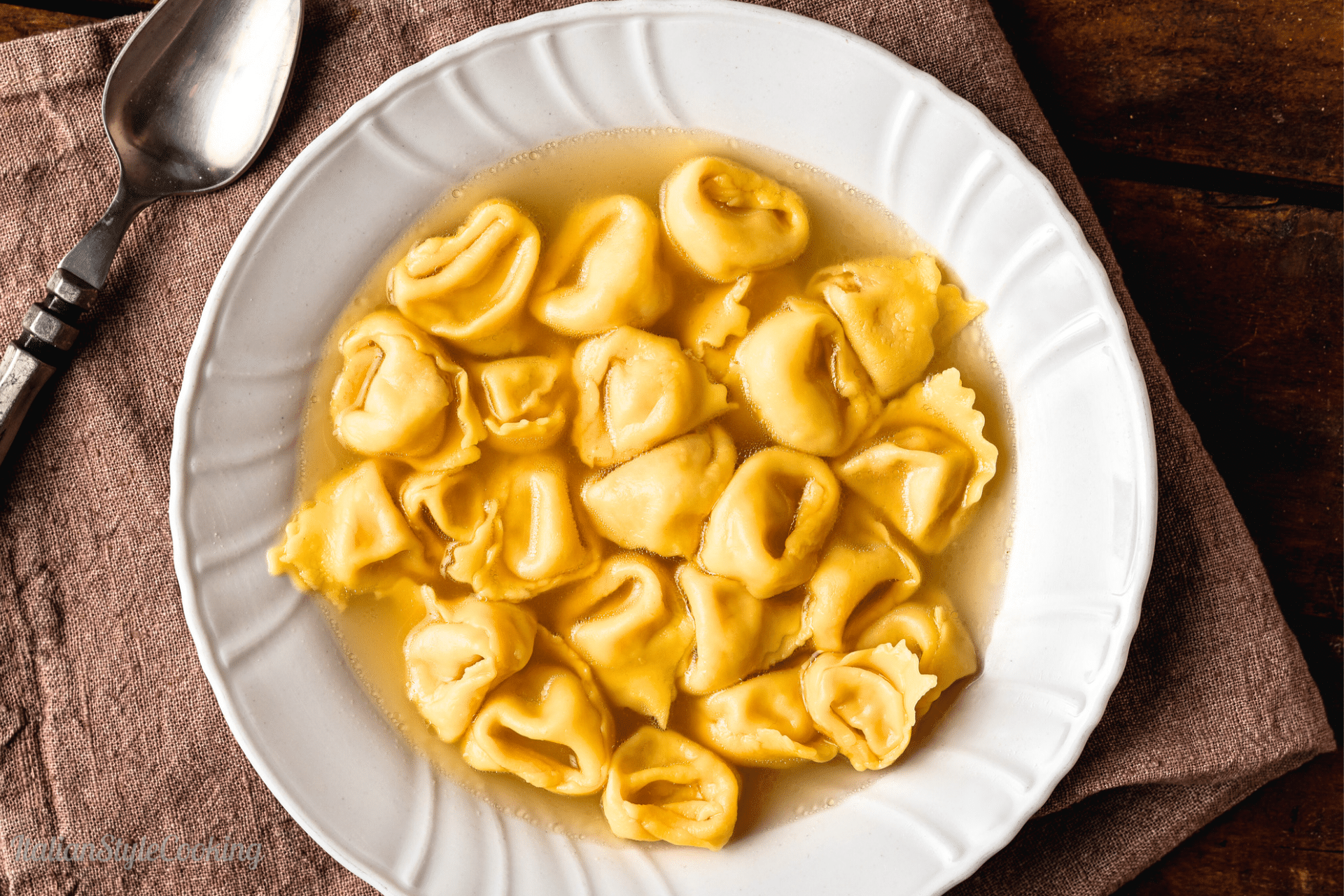 Tortellini in brodo