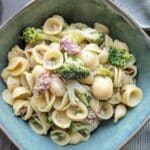 Orecchiette mit Brokkoli und Salsiccia