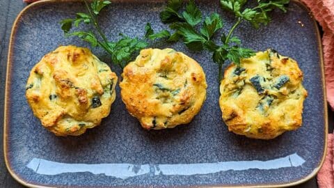 Zucchini muffins with ricotta