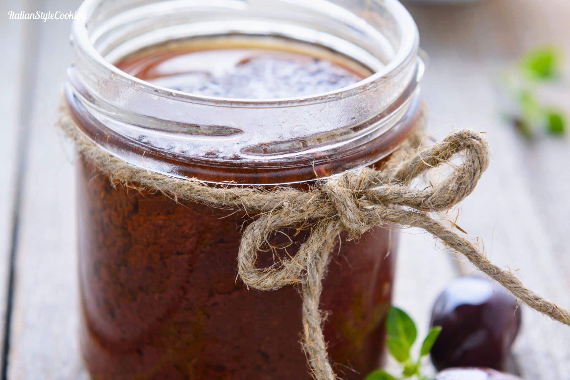 Olive pesto