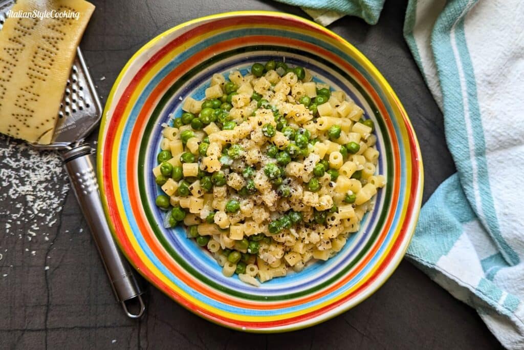 Pasta with peas