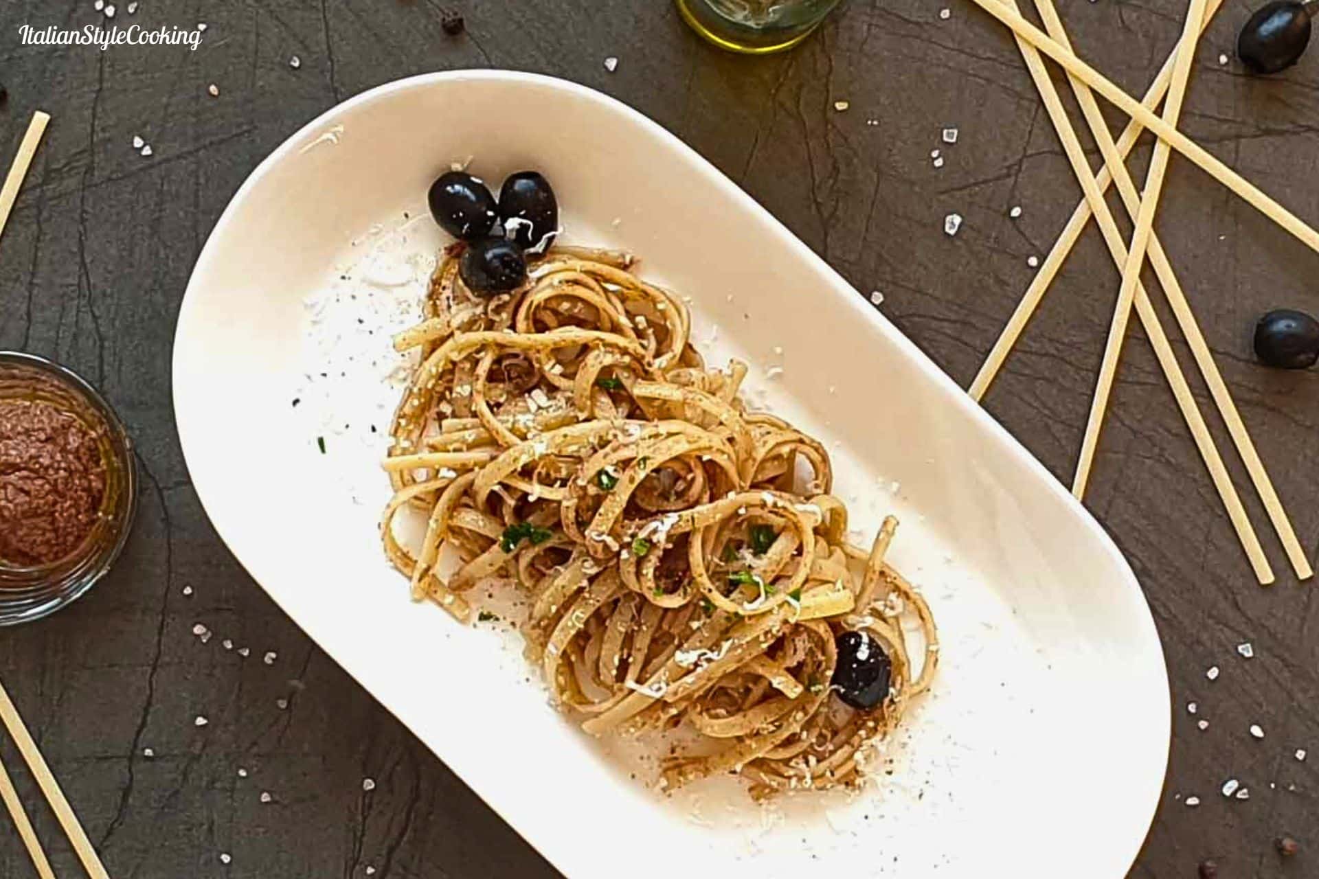 Olive pesto pasta