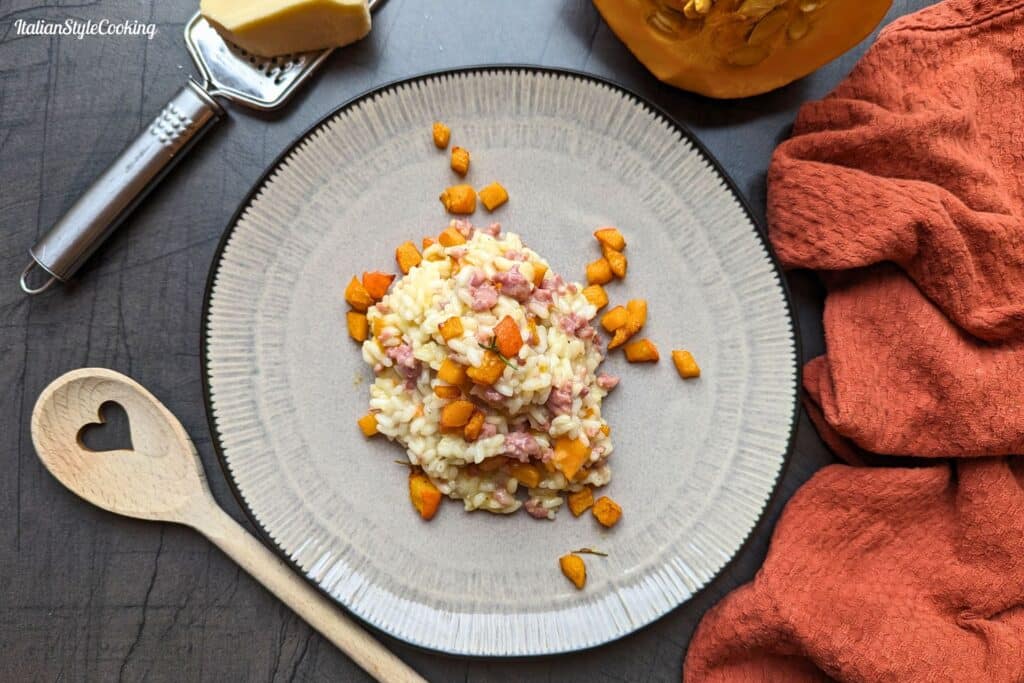 Risotto con zucca e salsiccia