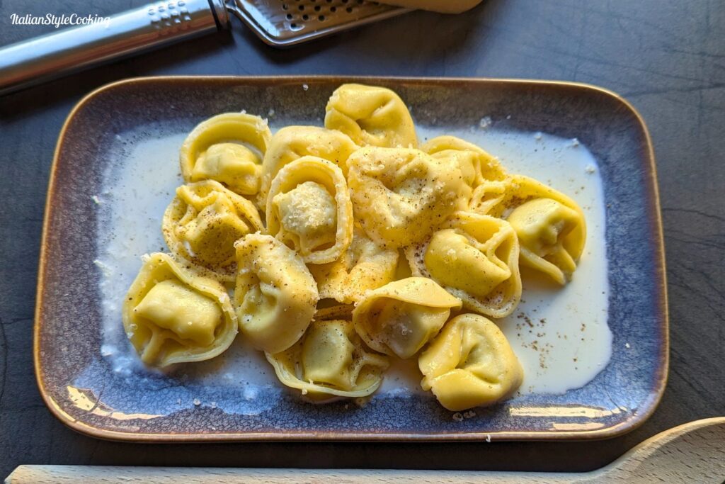 Tortellini alla panna