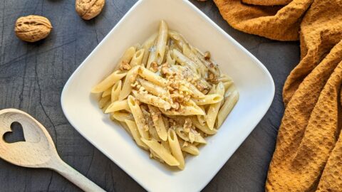 Pasta mit Walnüssen und Gorgonzola