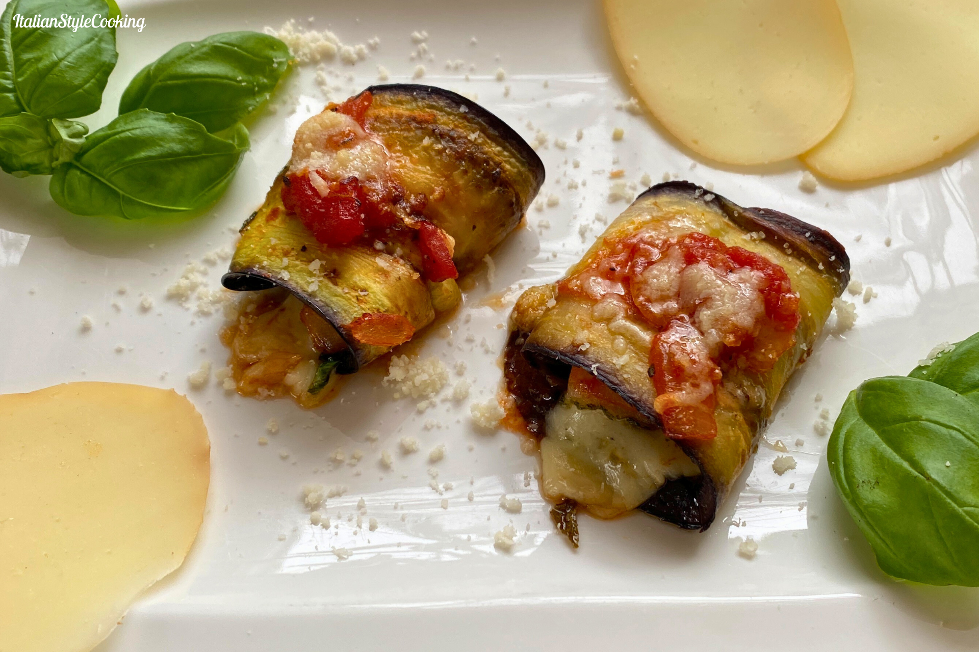 Gefüllte Auberginenröllchen mit Scamorza und Schinken
