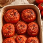 Gefüllte Tomaten mit Reis aus dem Ofen