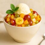 Obstsalat mit Eiscreme