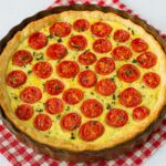 Torta salata mit Kirschtomaten und Ricotta
